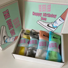 Load image into Gallery viewer, Mens Nike tie dye sock 4 pair gift box
